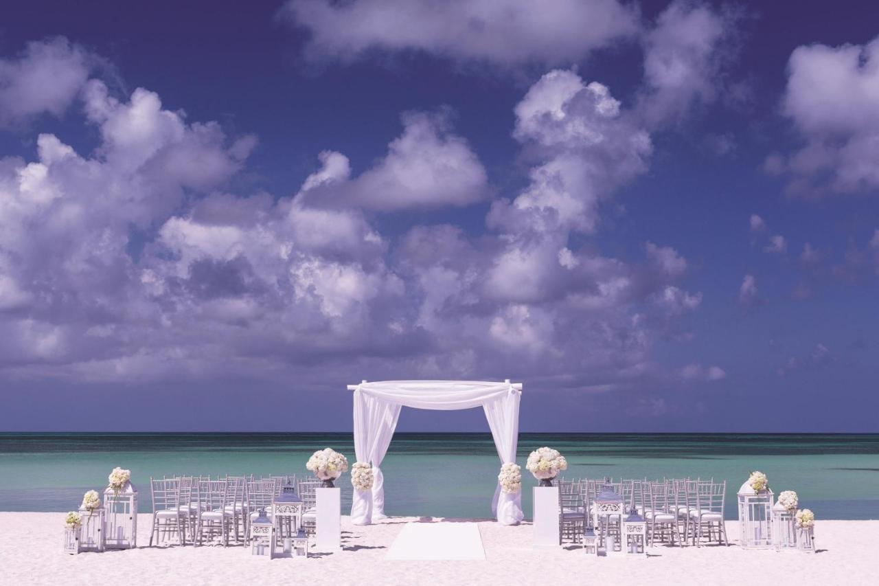 Hotel The Ritz-Carlton, Aruba Palm Beach Esterno foto