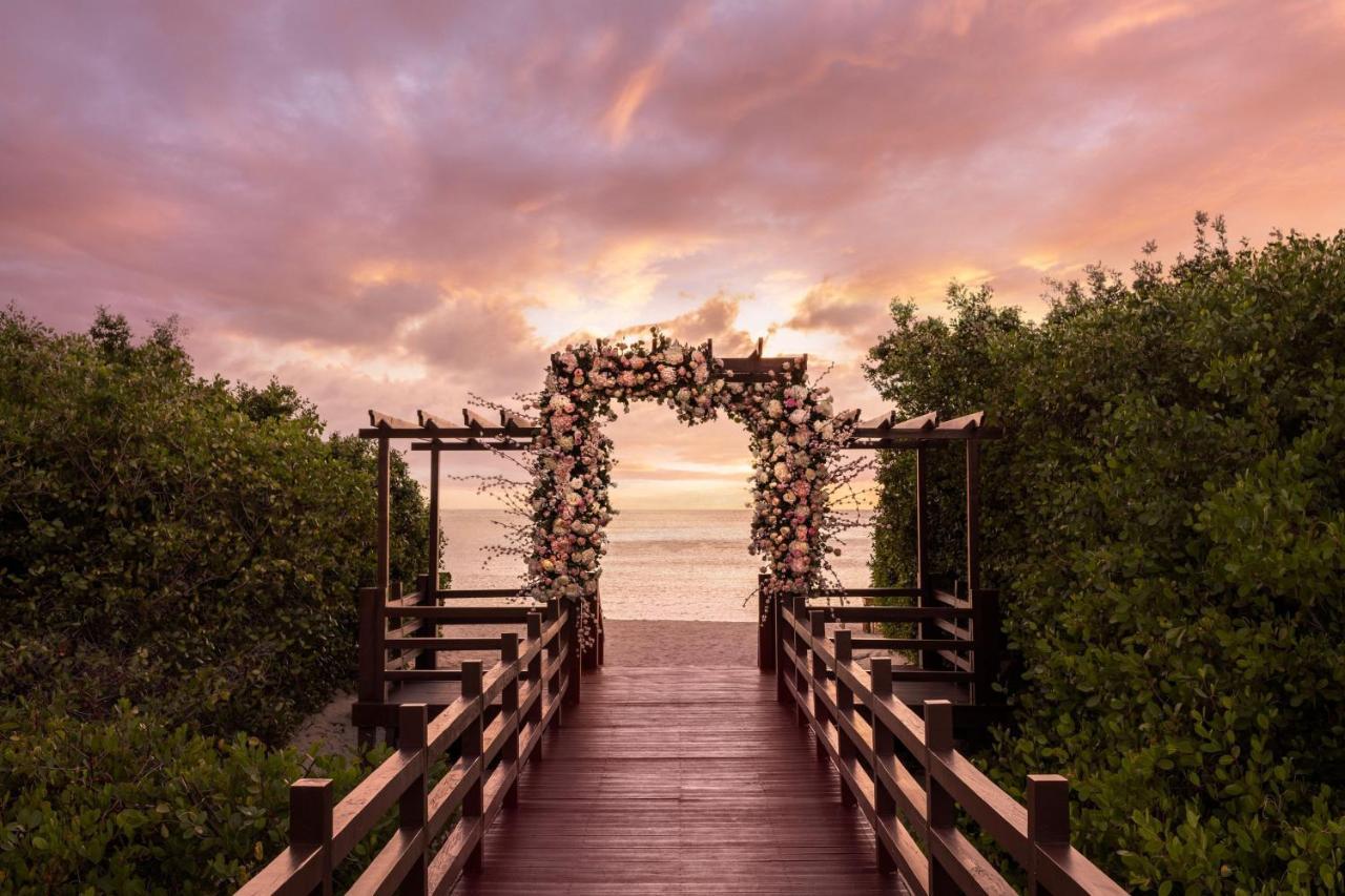 Hotel The Ritz-Carlton, Aruba Palm Beach Esterno foto