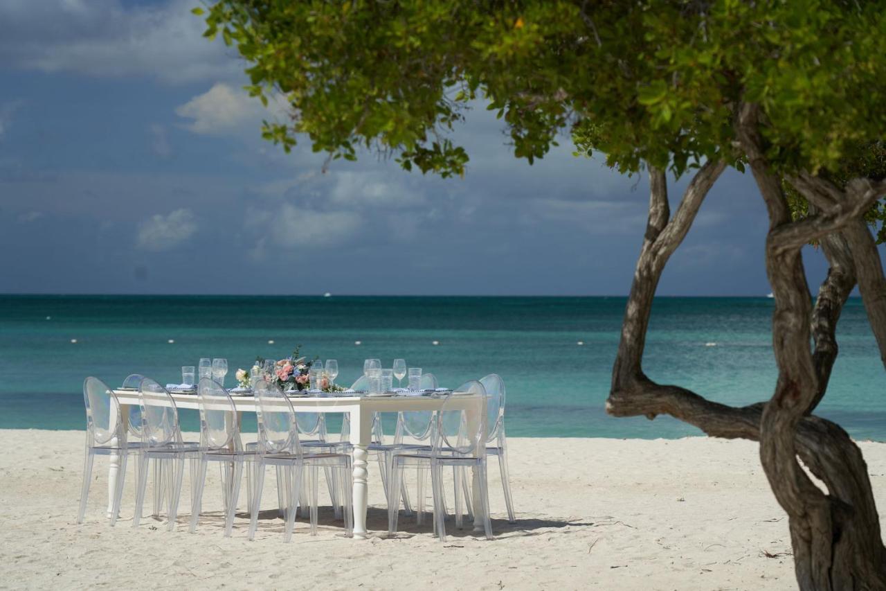 Hotel The Ritz-Carlton, Aruba Palm Beach Esterno foto